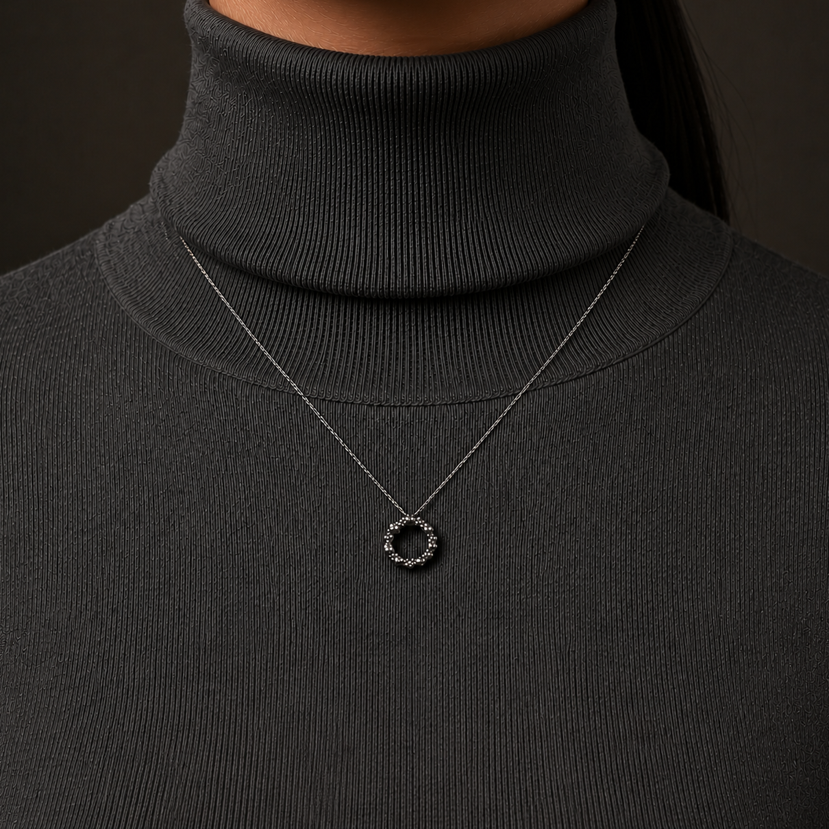“Regalia” Pt850 Coronet Necklace