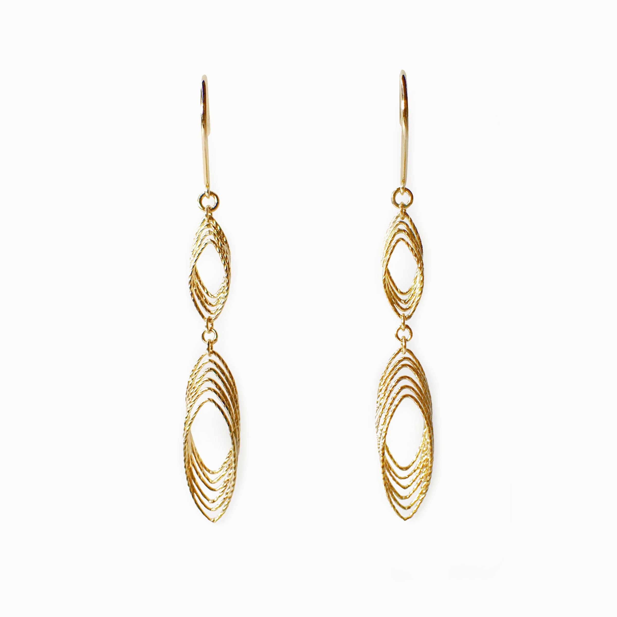 “Cresc.” K18 Layered Pierce