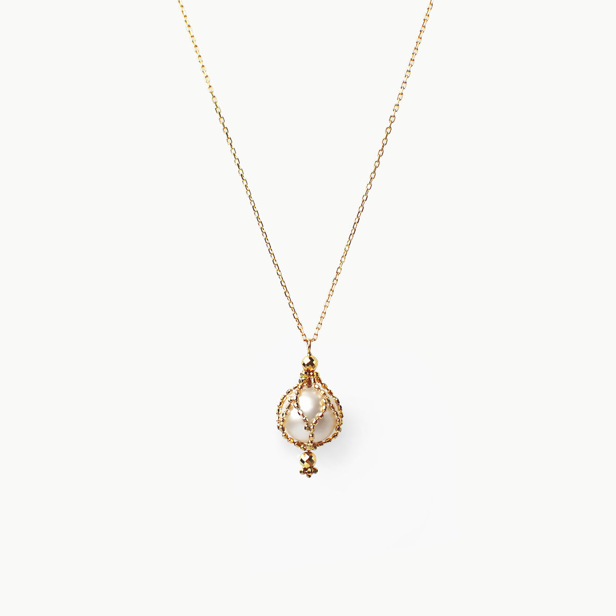 “EverTide” K18 AKOYA Pearl Float Necklace