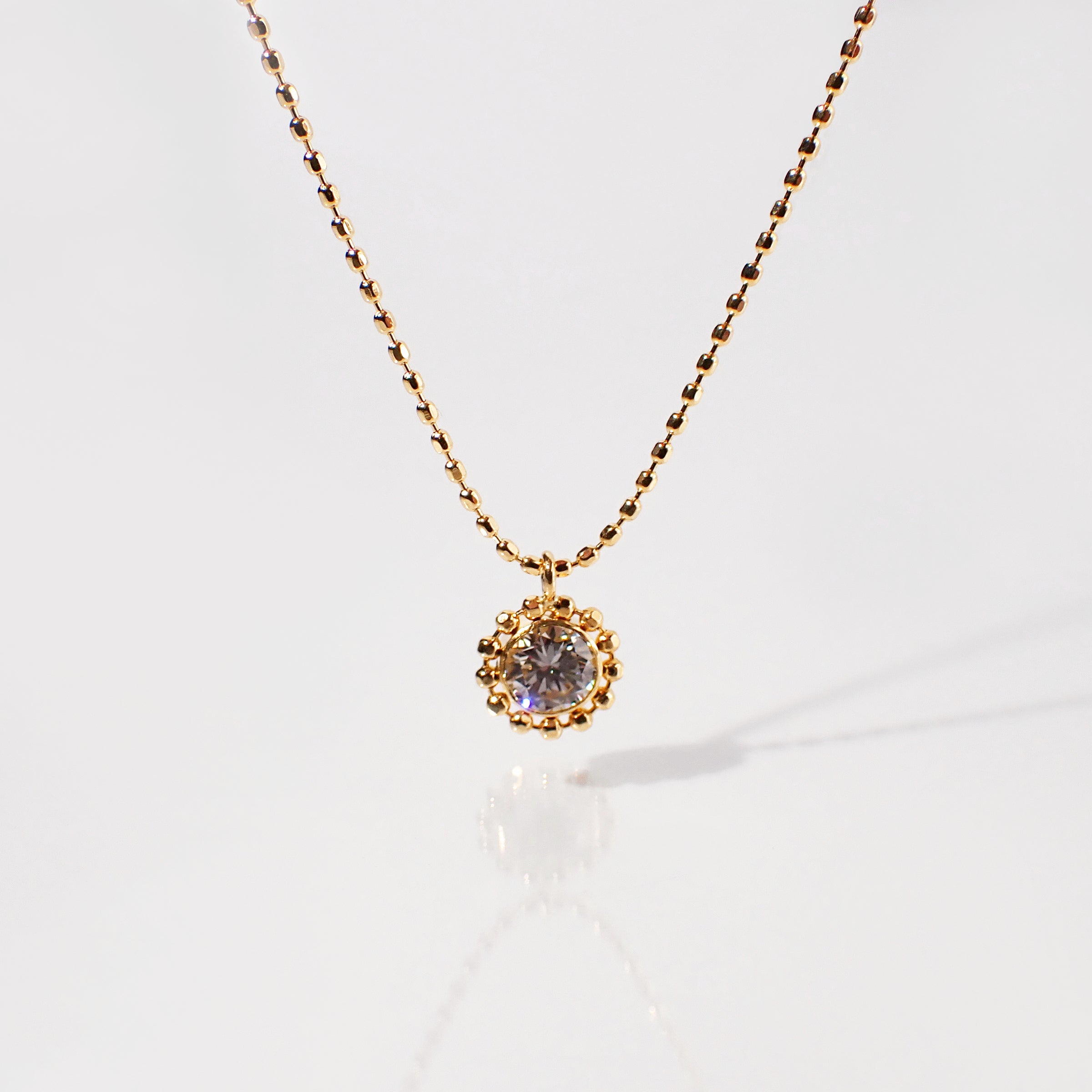 “Barysphere” K18 Diamond Necklaces