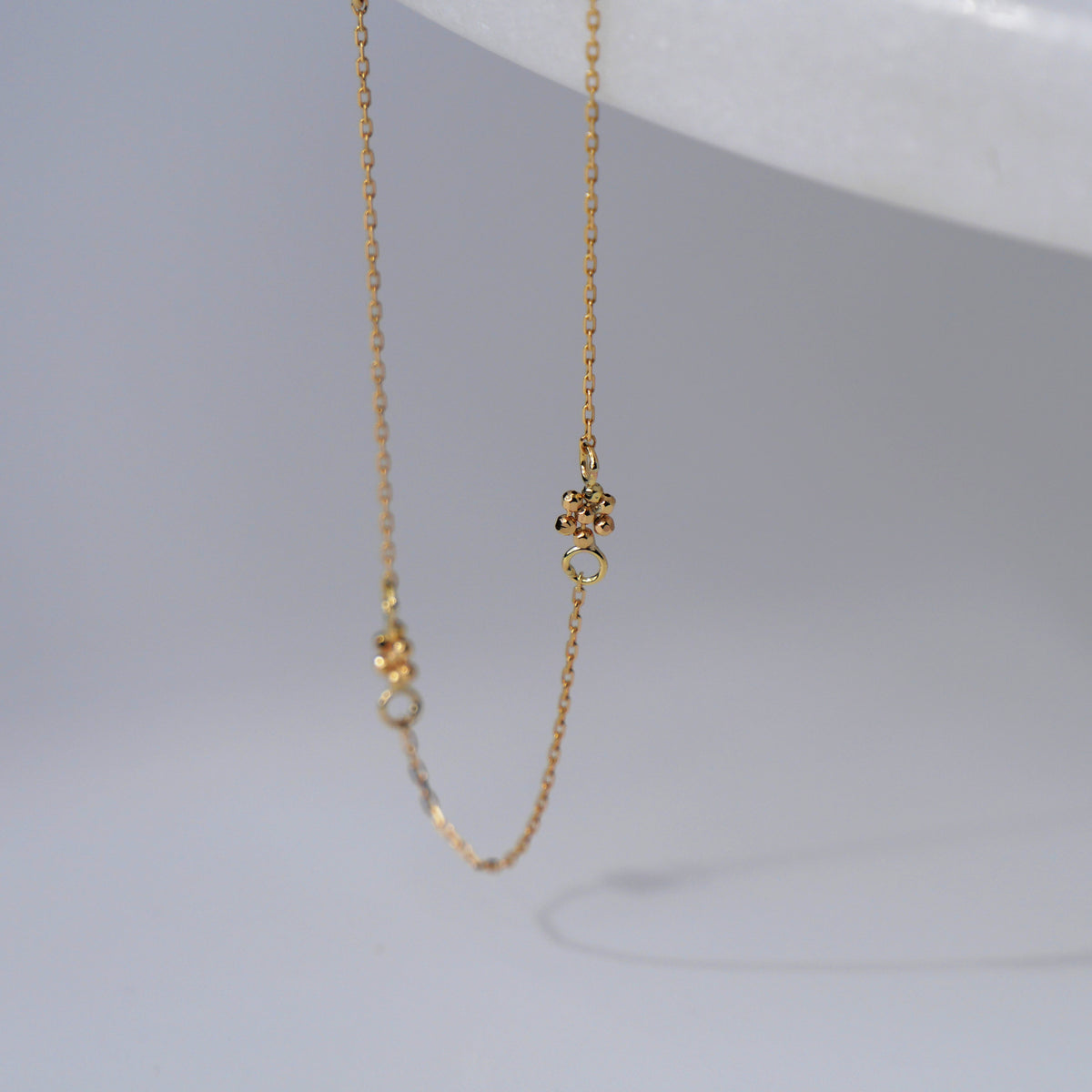 “Latitude” K18 Alyssum Necklace