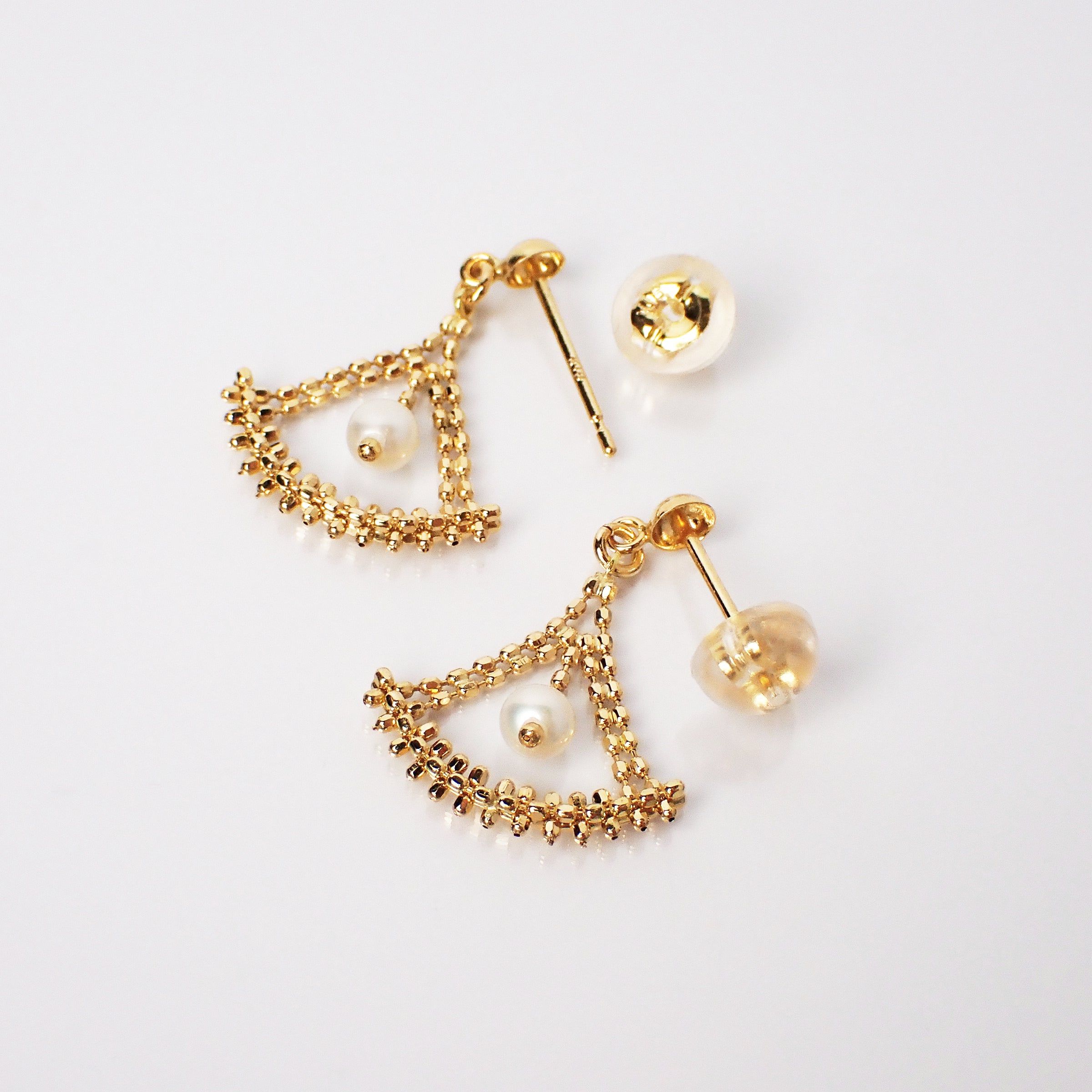 “The Sacred” K18 Auspicious AKOYA Pearl Pierce